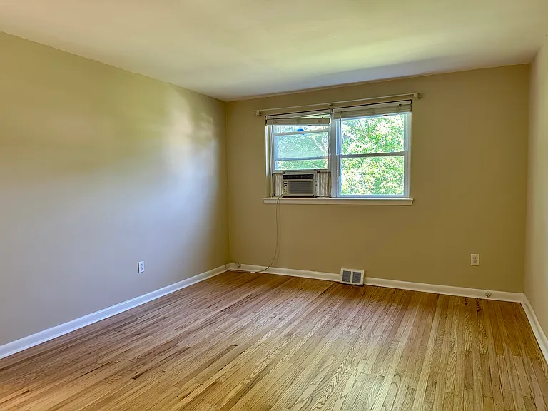 320 S Swarthmore Ave #C1 — Photo 12