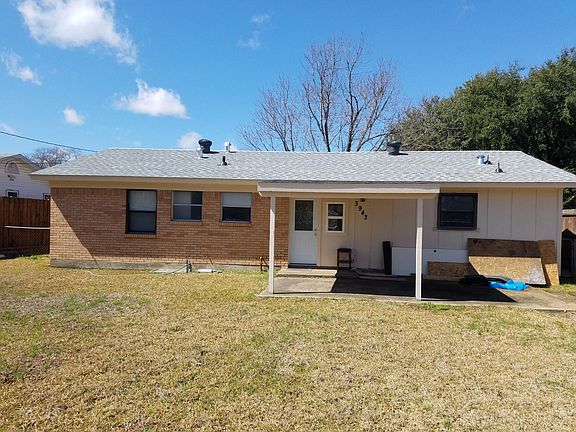 2nd image of 3942 Bahamas Dr