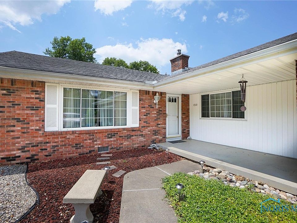 1310 Lyn Rd, Bowling Green, OH 43402 Zillow