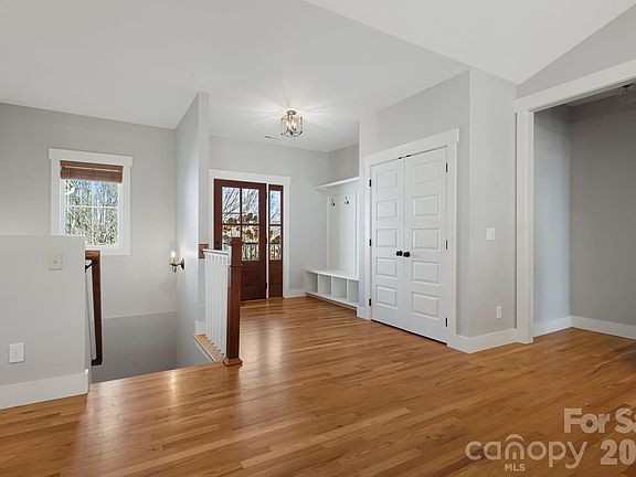4th image of 5 Magnolia Farms Dr