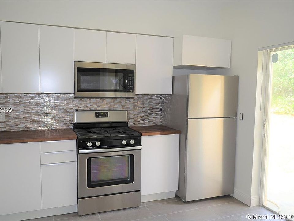 1st image of 7818 Dixie Beach Cir