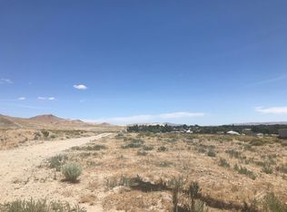 24 Sheltered Hills Dr, Yerington, NV 89447