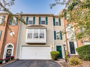 643 Village Green Blvd E, Mars, PA 16046