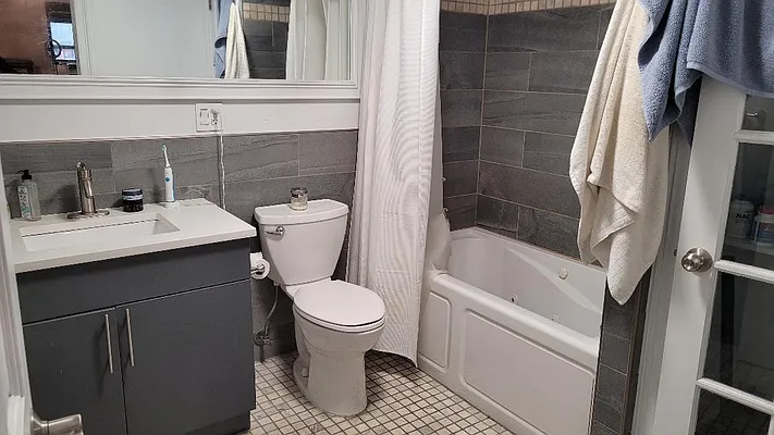 Rented by Charles Rutenberg Realty, Inc. | media 32