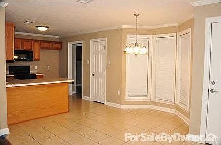 Breakfast area and Kitchen