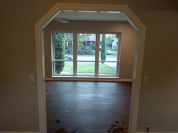 2nd image of 2619 San Paula Ave