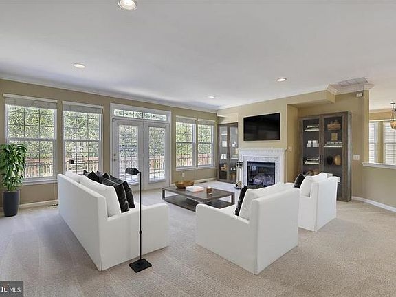 2nd image of 17637 Four Seasons Dr
