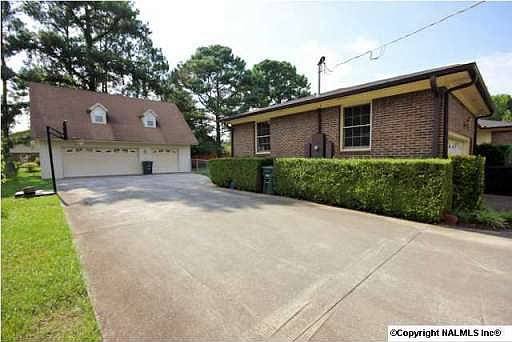 5th image of 1924 Edenton Dr SW