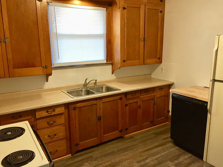 524 E Maple St #1 — Photo 9