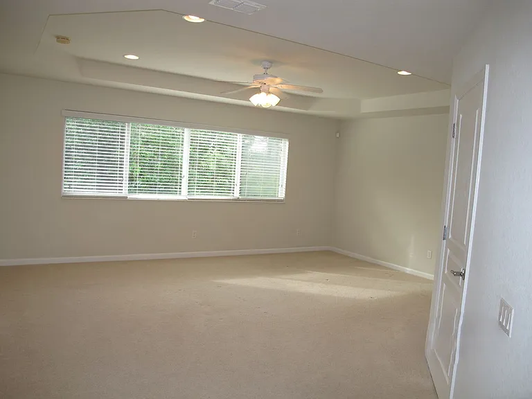 7844 Brofield Ave — Photo 15