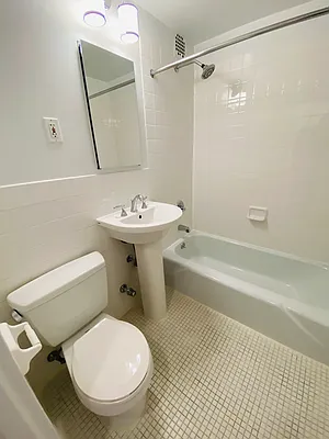 Rented by Metropolis Real Estate of Manhattan | media 14