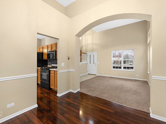 5th image of 373 Haywood Cir
