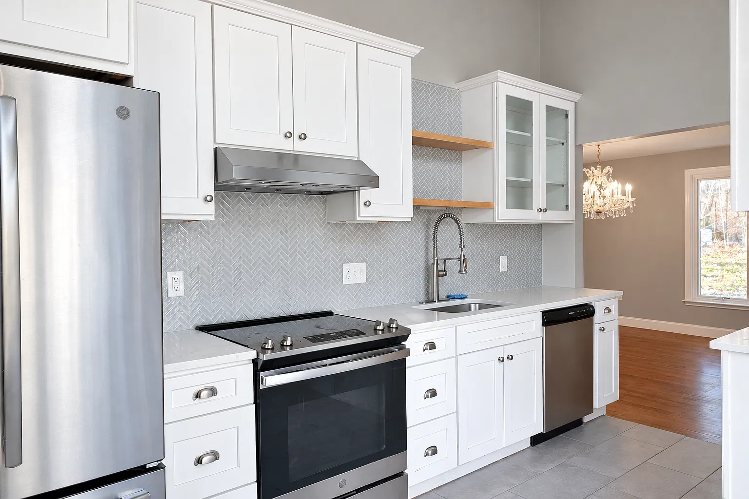 3 bed, 1619 sqft, $2,500 — Photo 3