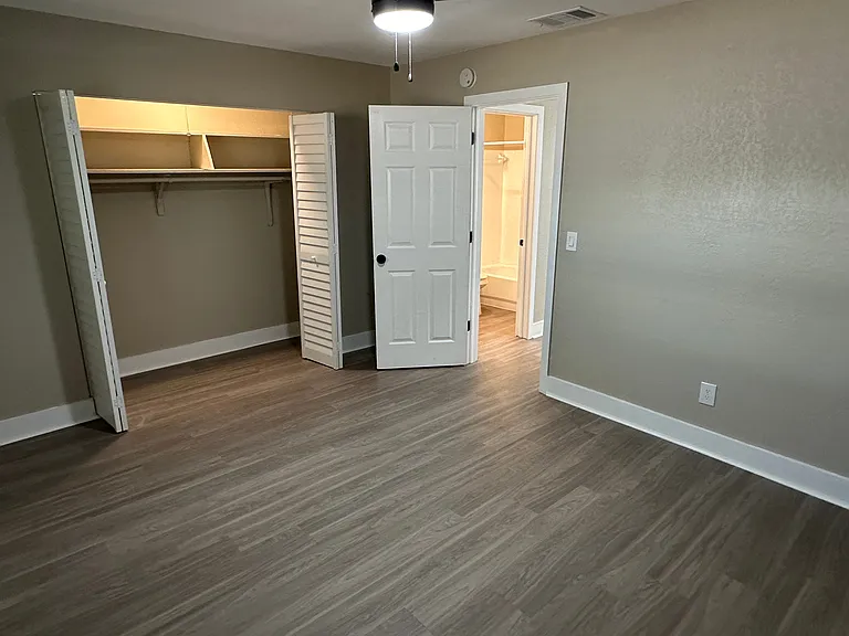 1462 Hamlet Ave — Photo 21