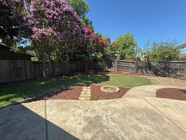 825 Cordwell Cir — Photo 13