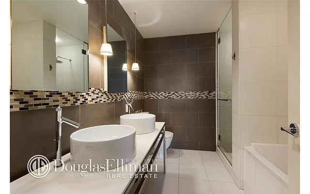 Sold by Douglas Elliman | media 17