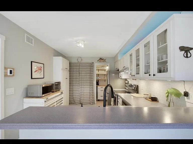 Maplecrest Cir — Photo 24