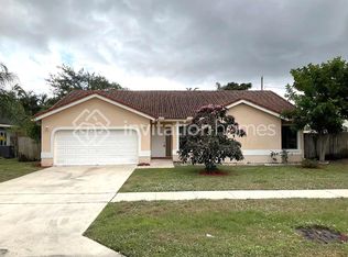 330 Apache Ln, Boca Raton, FL 33487