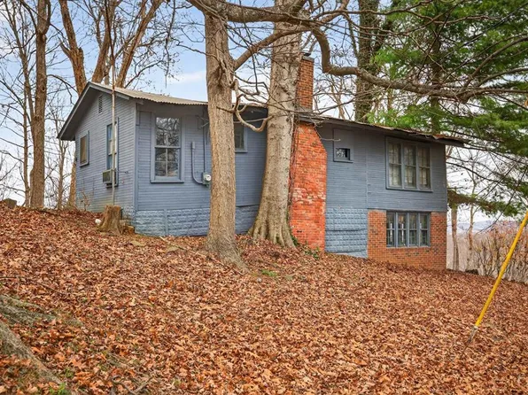 240 Clubhouse Ln, Hawesville, KY 42348