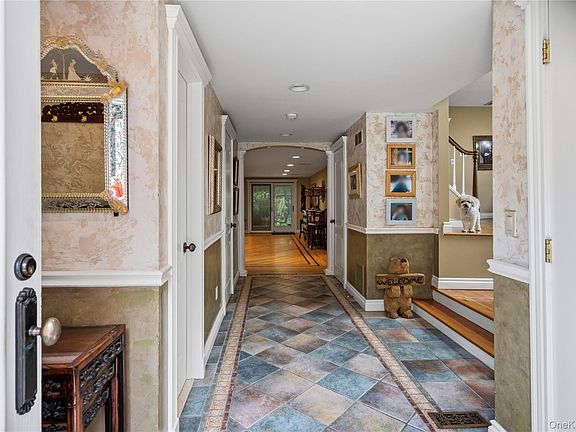 4th image of 3305 Beltagh Avenue