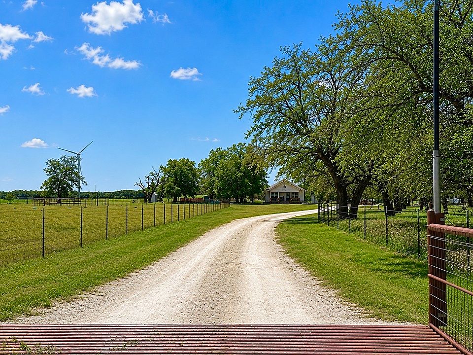 1st image of 130 County Road 265 Rd