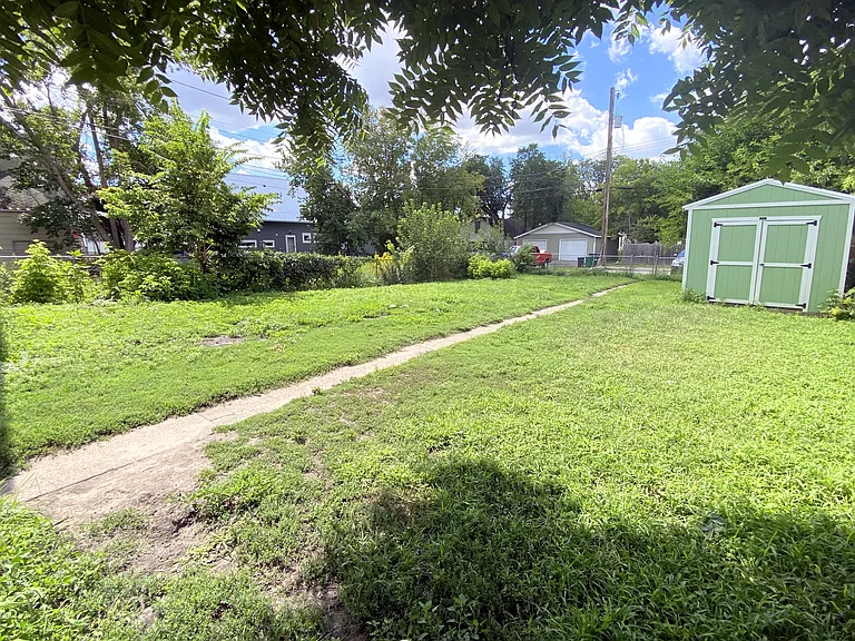 1812 Jackson St NE #1 — Photo 11