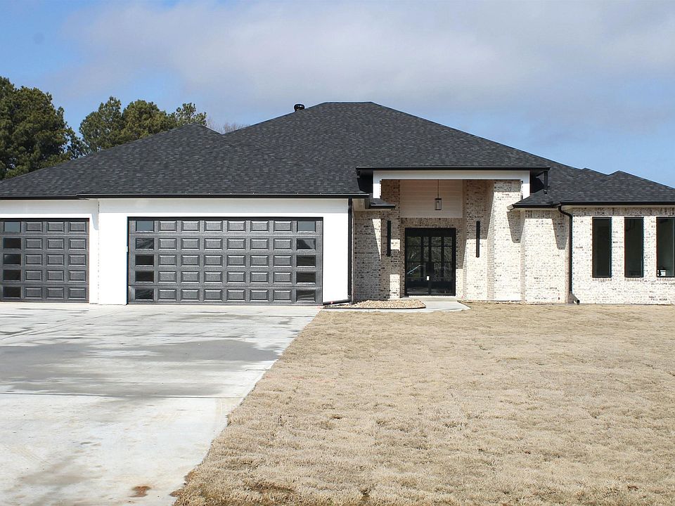 1st image of 144 Bronco Dr