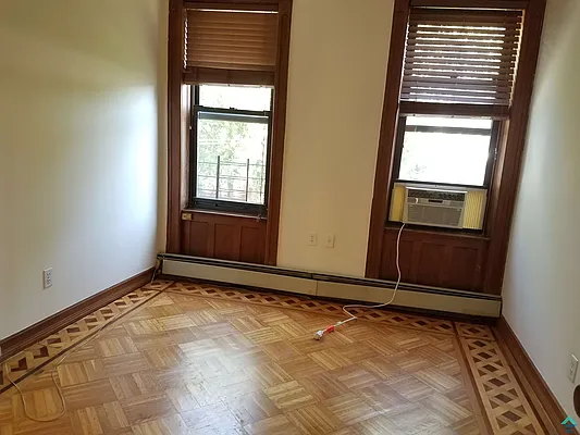 Rented by EXR | media 13