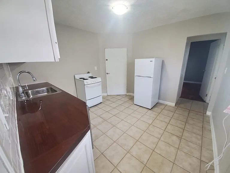 1939 Coltman Rd #1 — Photo 9