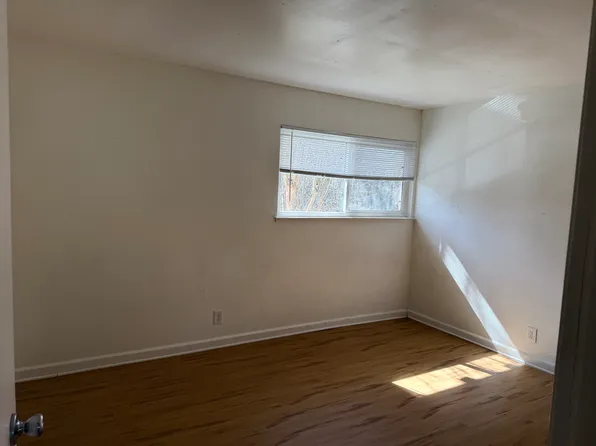 111 Freeway Dr, Napa, CA 94558