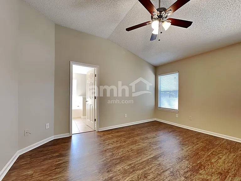 840 Mackenzie Circle St — Photo 10