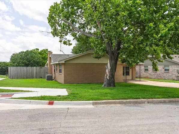 4635 SE Mieling Dr, Lawton, OK 73501