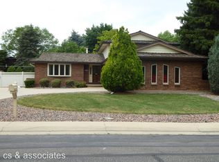7573 Lee Dr, Arvada, CO 80005