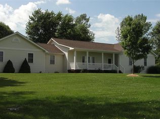 26341 Valley Lake Dr, Wright City, MO 63390