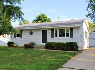 5801 66th St, Kenosha, WI 53142