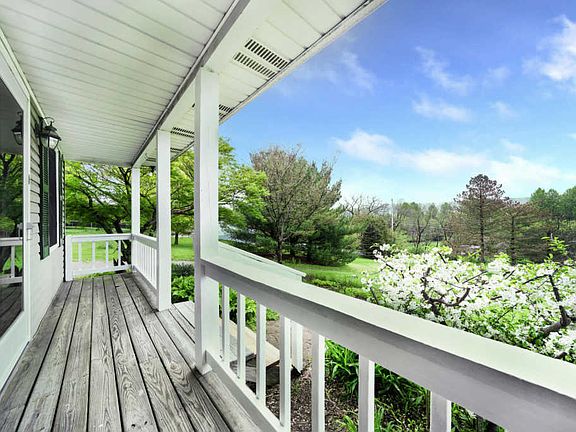 4th image of 219 Dogwood Ln