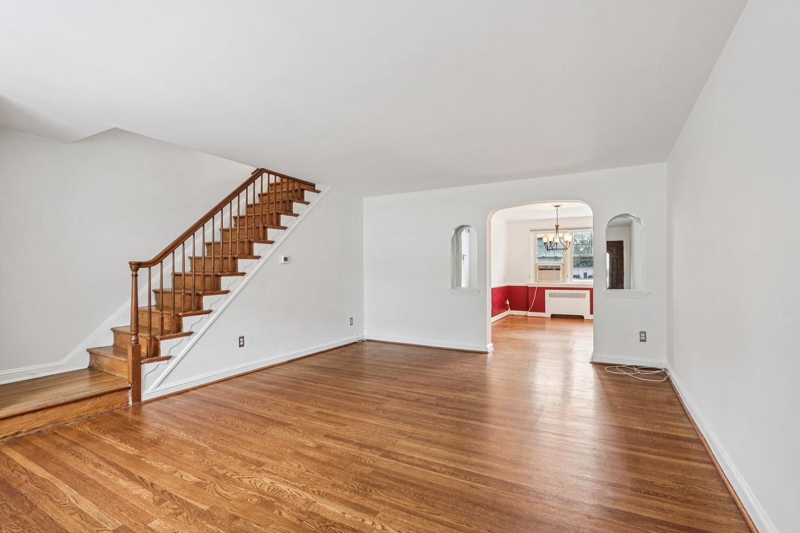 Windermere Ave-0906-008.jpg