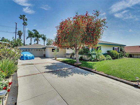 3rd image of 1552 Valencia Pl