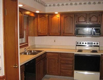 5th image of 11020 River Oaks Ln E