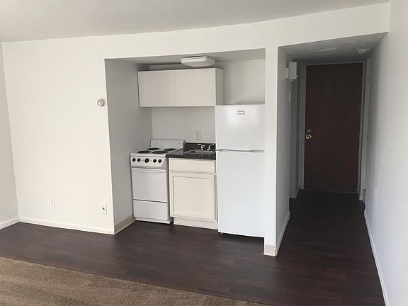 2nd image of 1383 W 114th St APT 105
