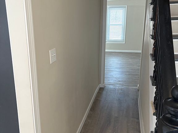 4th image of 4567 Mapleton Rd #1