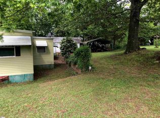 915 John St, Pickens, SC 29671