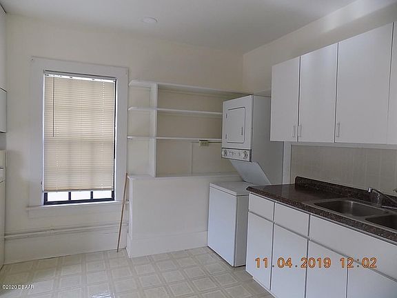 2nd image of 114 S Palmetto Ave #1