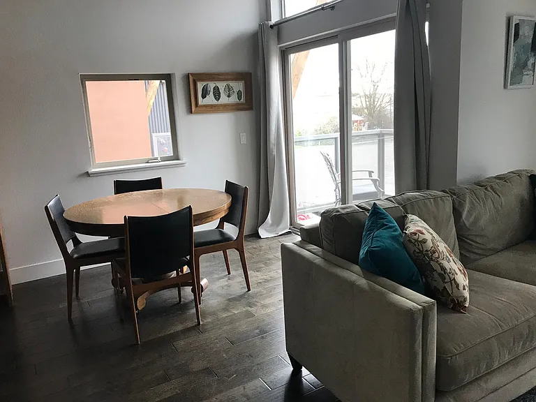 2765 Del Rio Pl #B — Photo 14