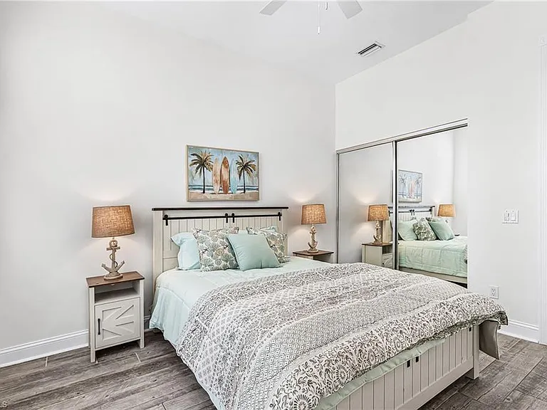 7549 Garibaldi Ct — Photo 28