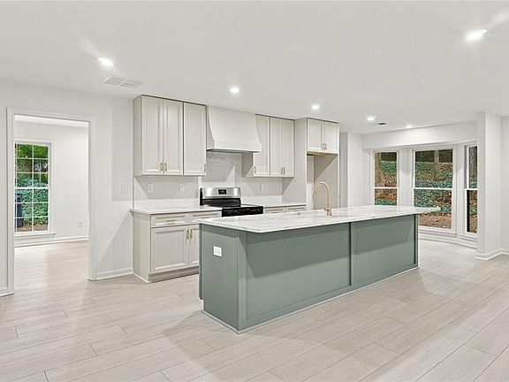 5th image of 645 Noell Way NW