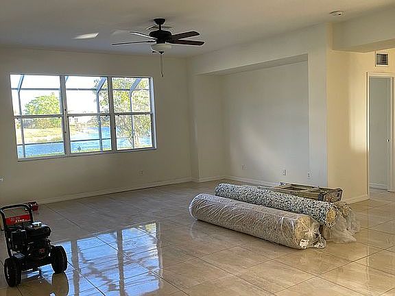 4th image of 8011 Allamanda Ct