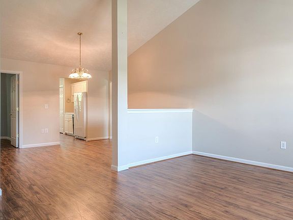 5th image of 235 Wheatland Ct