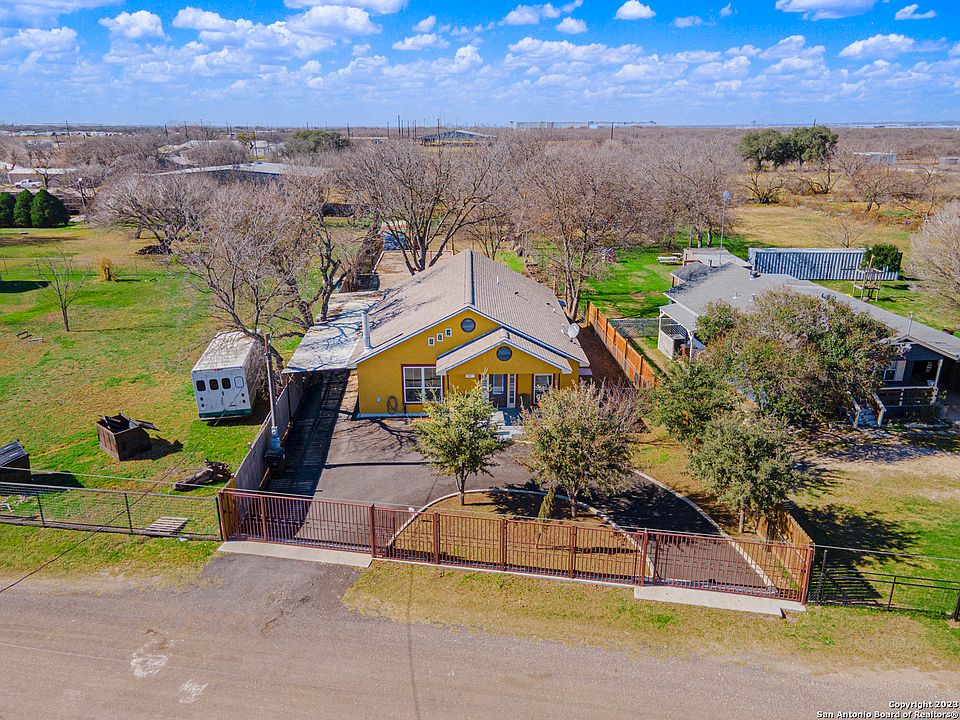 1st image of 7941 FM 1346