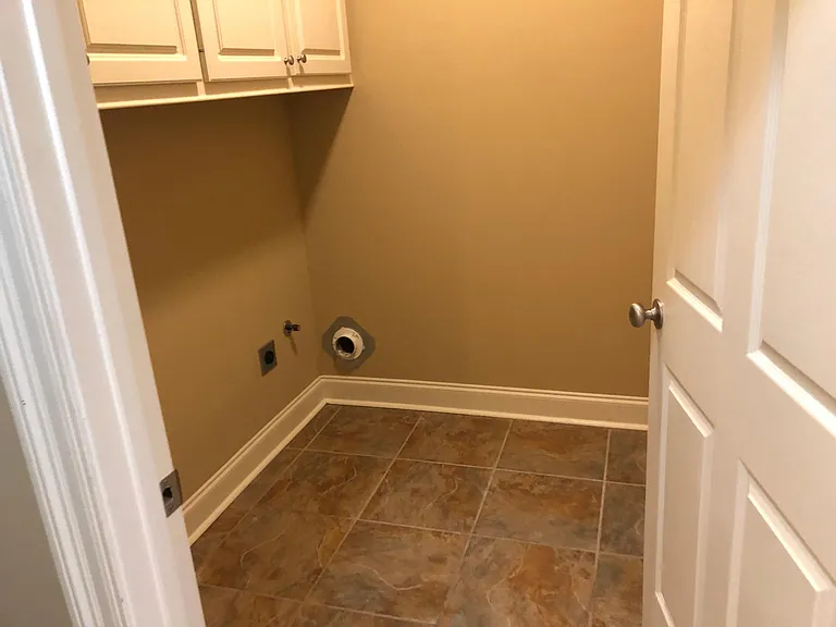 408 Kirkwood Dr — Photo 14